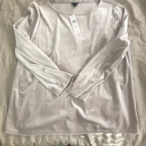 Ann Taylor 3/4 length sleeved velvet top